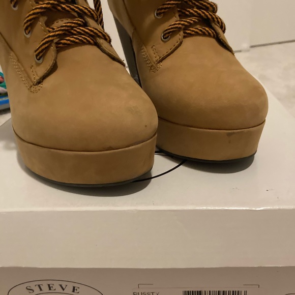 Booties - Picture 5 of 5